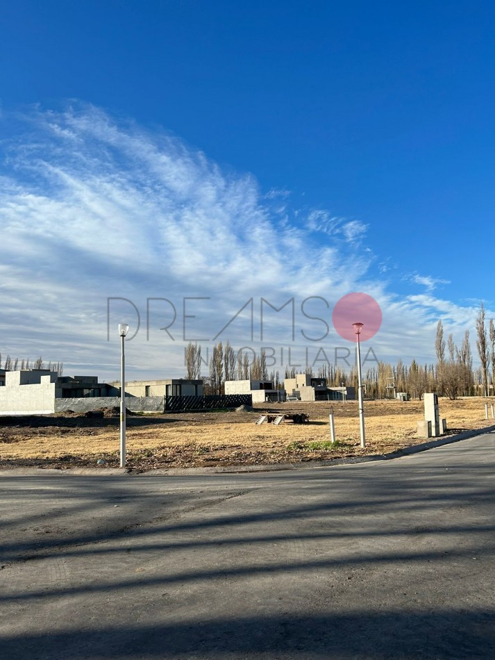 VENTA TERRENO DE 622m² - FINCA COSTA SERENA - PLOTTIER