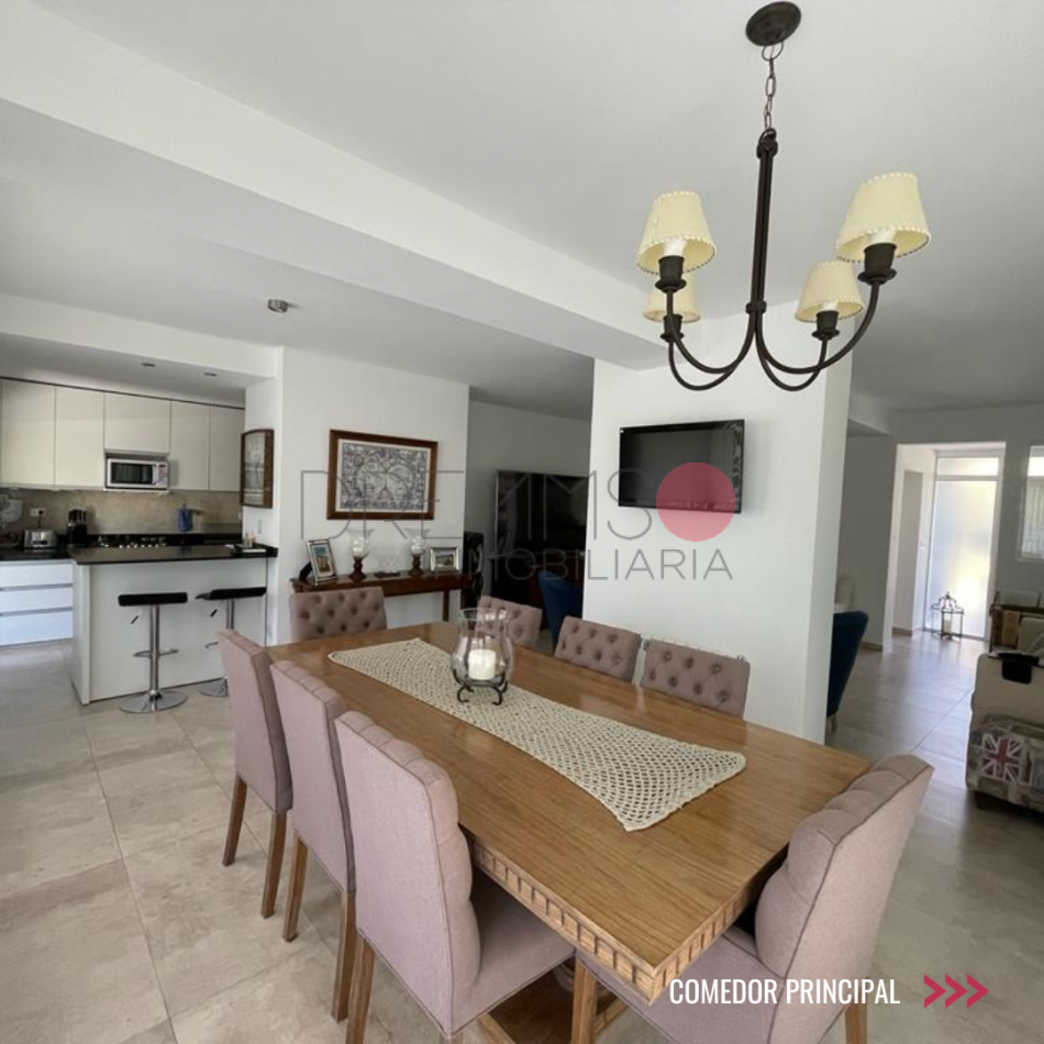 VENTA CASA 3 HAB en B° VILLA LUISA - HERMOSA!