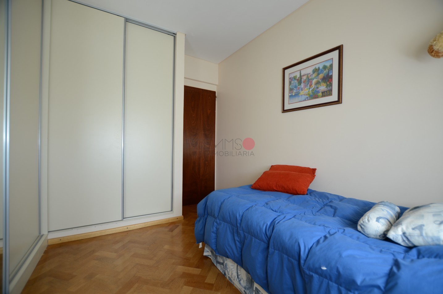 SEMIPISO AMOBLADO EN VENTA - 3 DORM